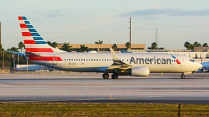 Photo of N924AN - Boeing 737-823 operated by American Airlines