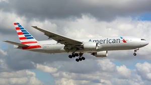 Photo of N788AN - Boeing 777-223(ER) operated by American Airlines