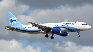 Photo of XA-ZIH - Airbus A320-214 operated by Interjet