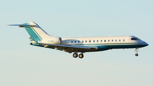 Photo of N711SW - Bombardier Global 6000 operated by Solairus Aviation