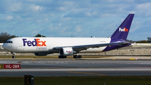 Photo of N142FE - Boeing 767-3S2F operated by FedEx