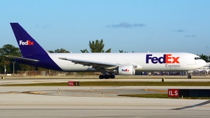 Photo of N144FE - Boeing 767-3S2F operated by FedEx