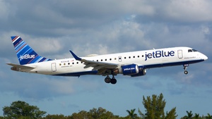 Photo of N334JB - Embraer ERJ-190AR operated by jetBlue Airways