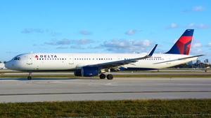 Photo of N348DN - Airbus A321-211 operated by Delta Air Lines