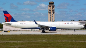 Photo of N359DN - Airbus A321-211 operated by Delta Air Lines
