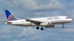 Photo of N461UA - Airbus A320-232 operated by United Airlines