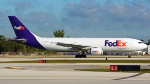 Photo of N662FE - Airbus A300F4-605R operated by FedEx