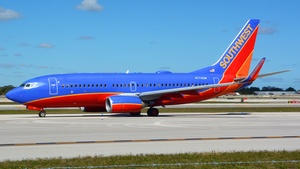 Photo of N774SW - Boeing 737-7H4 operated by Southwest Airlines
