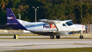 Photo of N973FE - Cessna 208B Super Cargomaster operated by FedEx Feeder (opb Mountain Air Cargo)