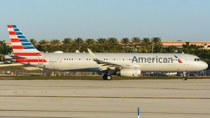 Photo of N995AN - Airbus A321-231 operated by American Airlines