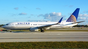 Photo with serial 32832 - Boeing 737-824