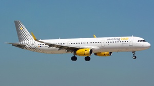 Photo of EC-MMH - Airbus A321-231 operated by Vueling