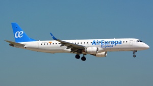 Photo of EC-LFZ - Embraer ERJ-195LR operated by Air Europa Express (opb Aeronova)