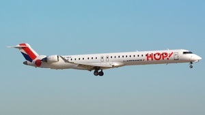 Photo of F-HMLN - Bombardier CRJ-1000EL operated by Air France HOP