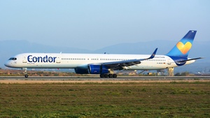 Photo of D-ABOB - Boeing 757-330 operated by Condor