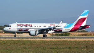 Photo of D-AEWS - Airbus A320-214 operated by Eurowings