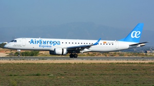 Photo of EC-LKM - Embraer ERJ-195LR operated by Air Europa Express (opb Aeronova)