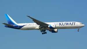 Photo of 9K-AOM - Boeing 777-369(ER) operated by Kuwait Airways