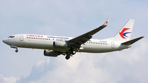 Photo of B-5527 - Boeing 737-89P operated by China Eastern Airlines