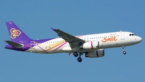 Photo of HS-TXB - Airbus A320-232 operated by Thai Smile
