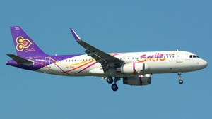 Photo of HS-TXM - Airbus A320-232 operated by Thai Smile