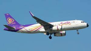 Photo of HS-TXT - Airbus A320-232 operated by Thai Smile