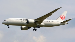 Photo of JA825J - Boeing 787-8 Dreamliner operated by Japan Airlines