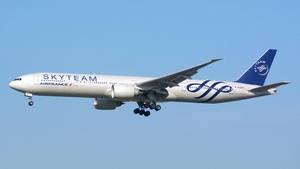 Photo of F-GZNT - Boeing 777-328(ER) operated by Air France
