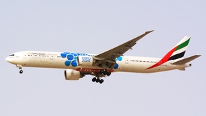 Photo of A6-EPK - Boeing 777-31H(ER) operated by Emirates