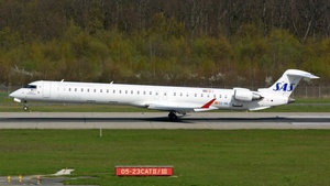 Photo of EC-MLC - Bombardier CRJ-1000 operated by SAS Scandinavian Airlines (opb Air Nostrum)