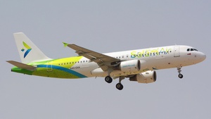 Photo of A4O-OVA - Airbus A320-214 operated by SalamAir