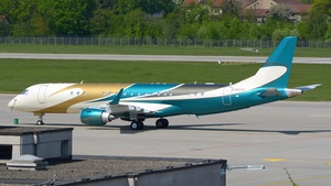 Photo of N760CC - Embraer Lineage 1000 operated by Challenger Management