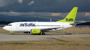 Photo of YL-BBQ - Boeing 737-522 operated by airBaltic