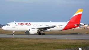 Photo of EC-IEG - Airbus A320-214 operated by Iberia