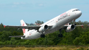 Photo of B-HTI - Airbus A321-231 operated by Dragonair