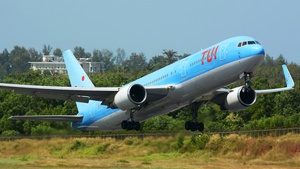 Photo of G-OBYK - Boeing 767-38A(ER) operated by TUI Airways