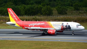 Photo of HS-VKE - Airbus A320-214 operated by Thai VietJet Air