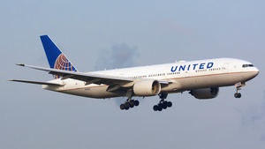 Photo of N788UA - Boeing 777-222(ER) operated by United Airlines