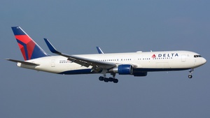 Photo of N174DN - Boeing 767-332(ER) operated by Delta Air Lines