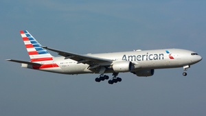 Photo of N768AA - Boeing 777-223(ER) operated by American Airlines