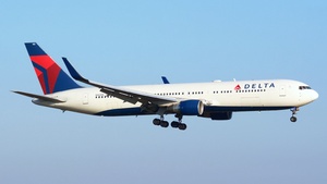 Photo of N182DN - Boeing 767-332(ER) operated by Delta Air Lines