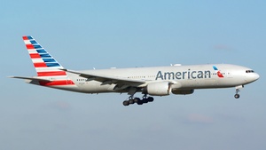 Photo of N754AN - Boeing 777-223(ER) operated by American Airlines
