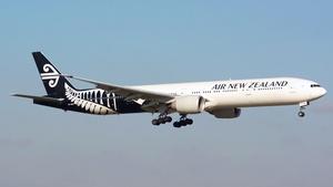 Photo of ZK-OKM - Boeing 777-319(ER) operated by Air New Zealand