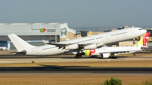 Photo of 9H-SOL - Airbus A340-313 operated by Hi Fly Malta