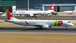 Photo of CS-TTY - Embraer ERJ-195AR operated by TAP Express (opb Portugália Airlines)