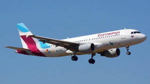 Photo of D-ABDP - Airbus A320-214 operated by Eurowings