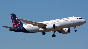 Photo of OO-SNE - Airbus A320-214 operated by Brussels Airlines