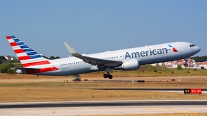 Photo of N398AN - Boeing 767-323(ER) operated by American Airlines