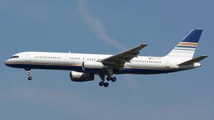 Photo of EC-HDS - Boeing 757-256 operated by Privilege Style