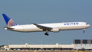 Photo of N67052 - Boeing 767-424(ER) operated by United Airlines